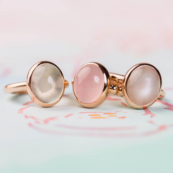 Sushi Ring 750 Roségold mit weißem Mondstein