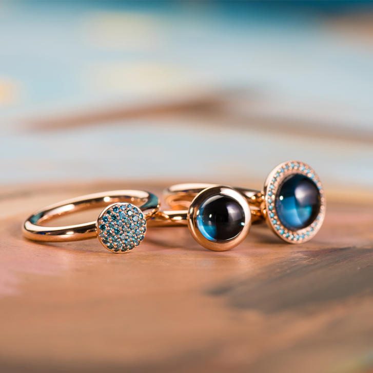 Bron Sushi Ring 10 mm 750 Roségold mit blauen Brillanten und London blue Topaz