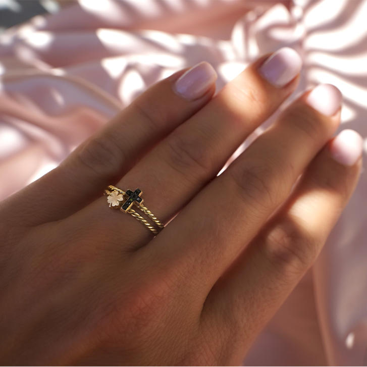 Kordelring mit Kleeblatt 750 Gelbgold