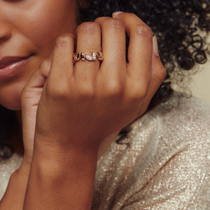 Bron Poppy Ring 750 Roségold mit Brillanten