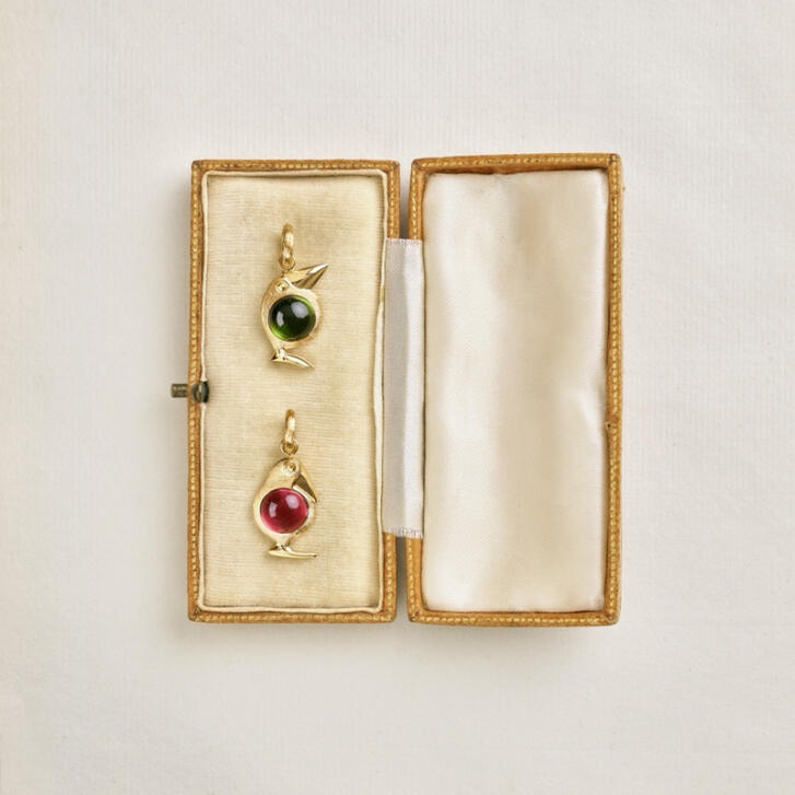 Bird Family Charm 750 Gelbgold mit grünem Turmalin