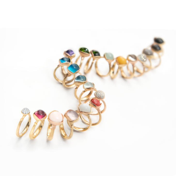 Lotus Ring No.1 750 Gelb- und Roségold und Serpentin