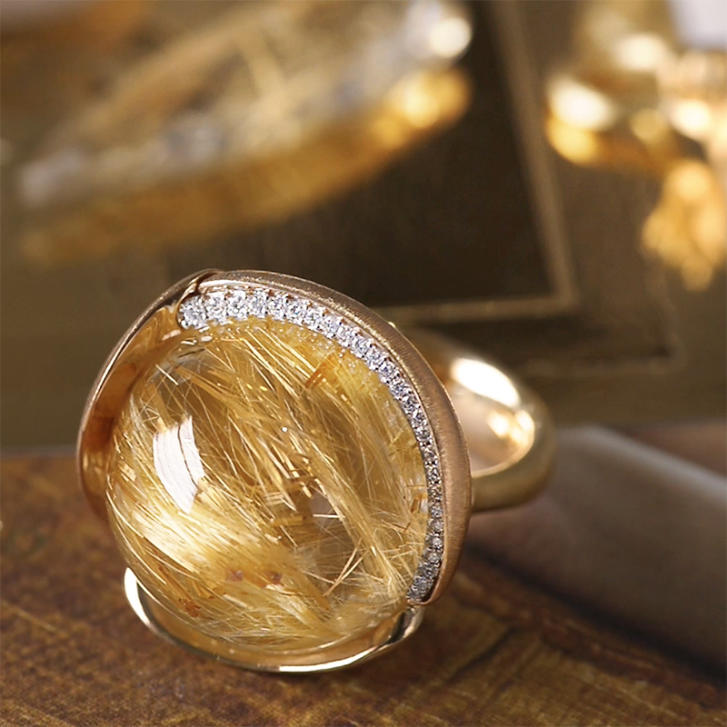 Lotus Ring No.4 750 Gelb- und Roségold mit Brillanten und Rutilquarz